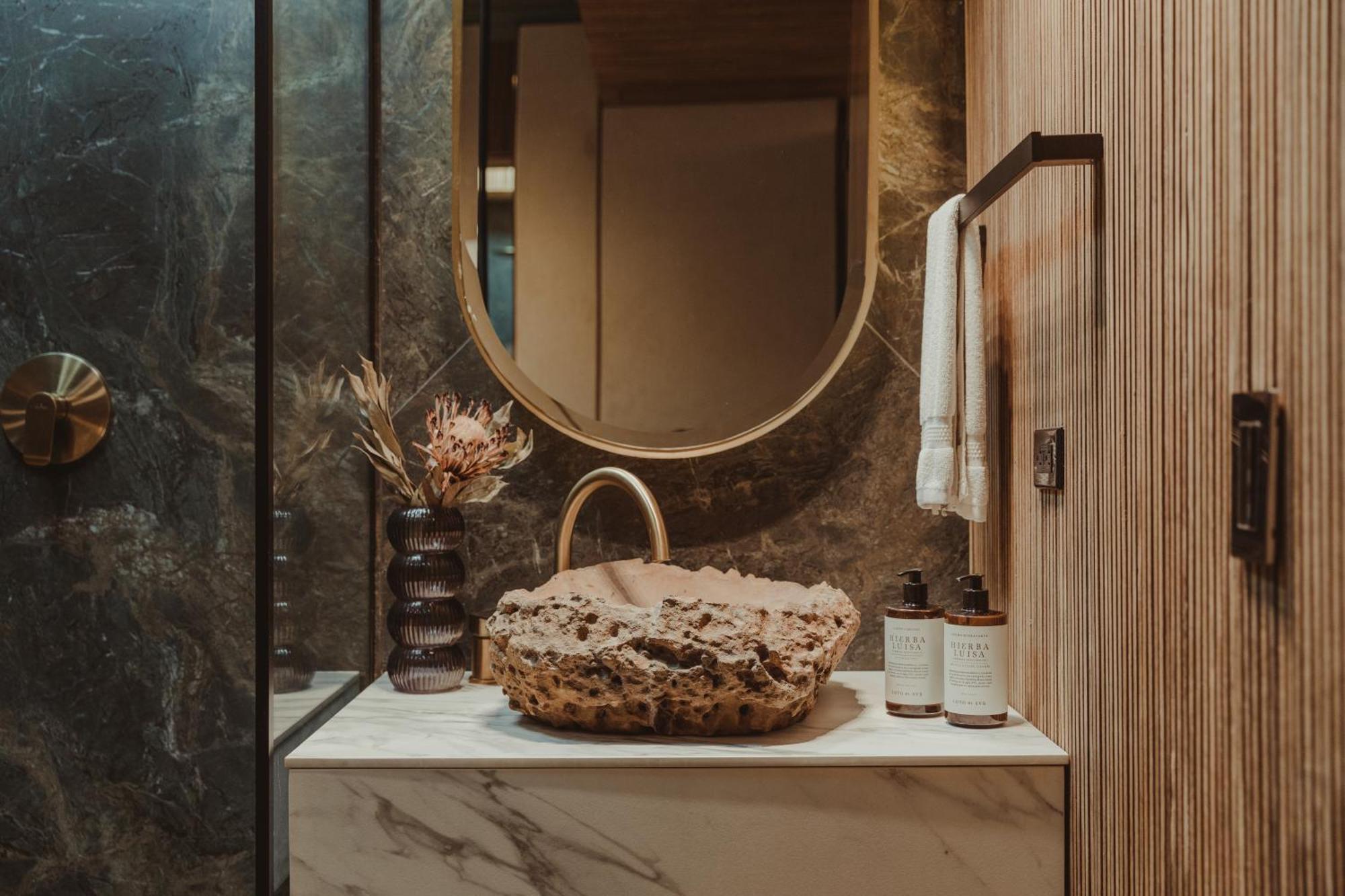 Selvario 36 Hotel 메딜린 객실 사진